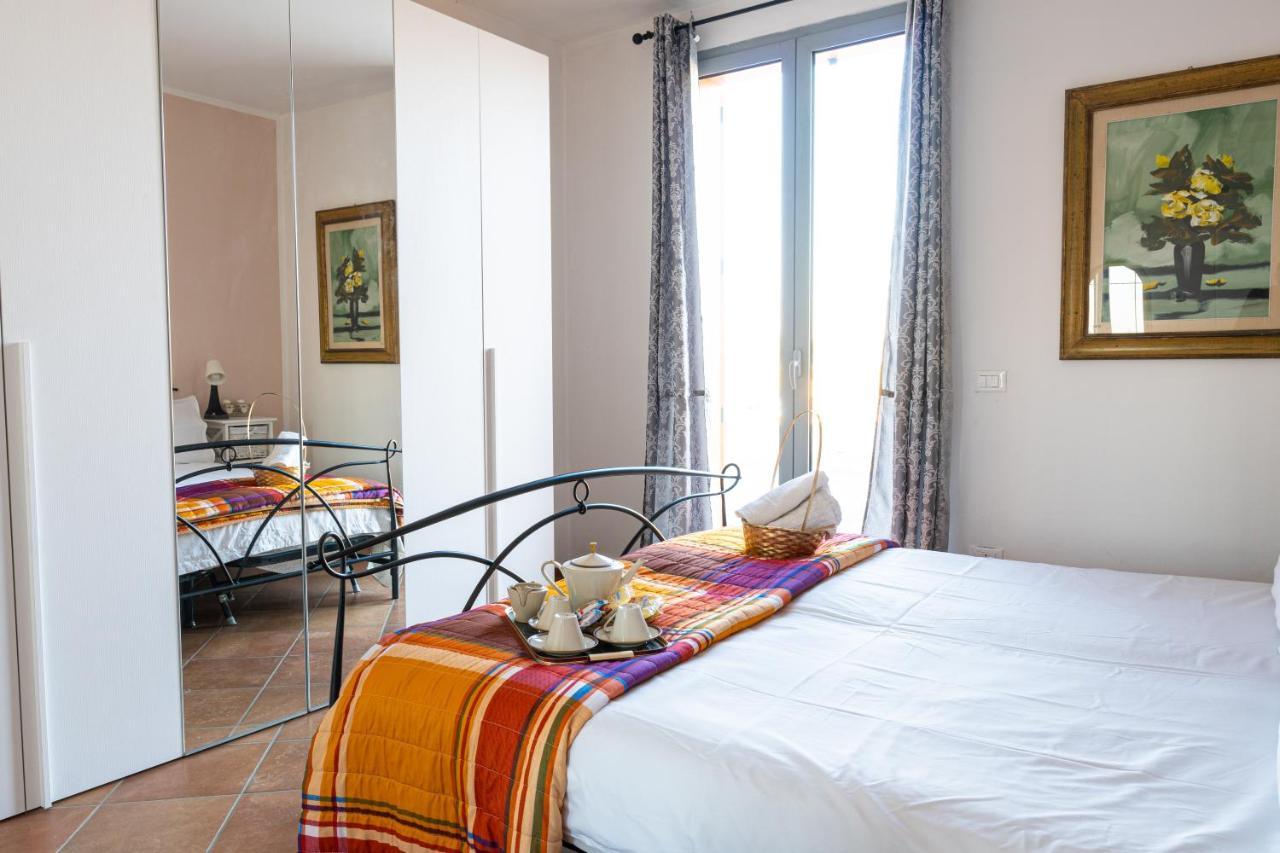 Gold Oasi - Business Solution Aparthotel Ferrara Luaran gambar