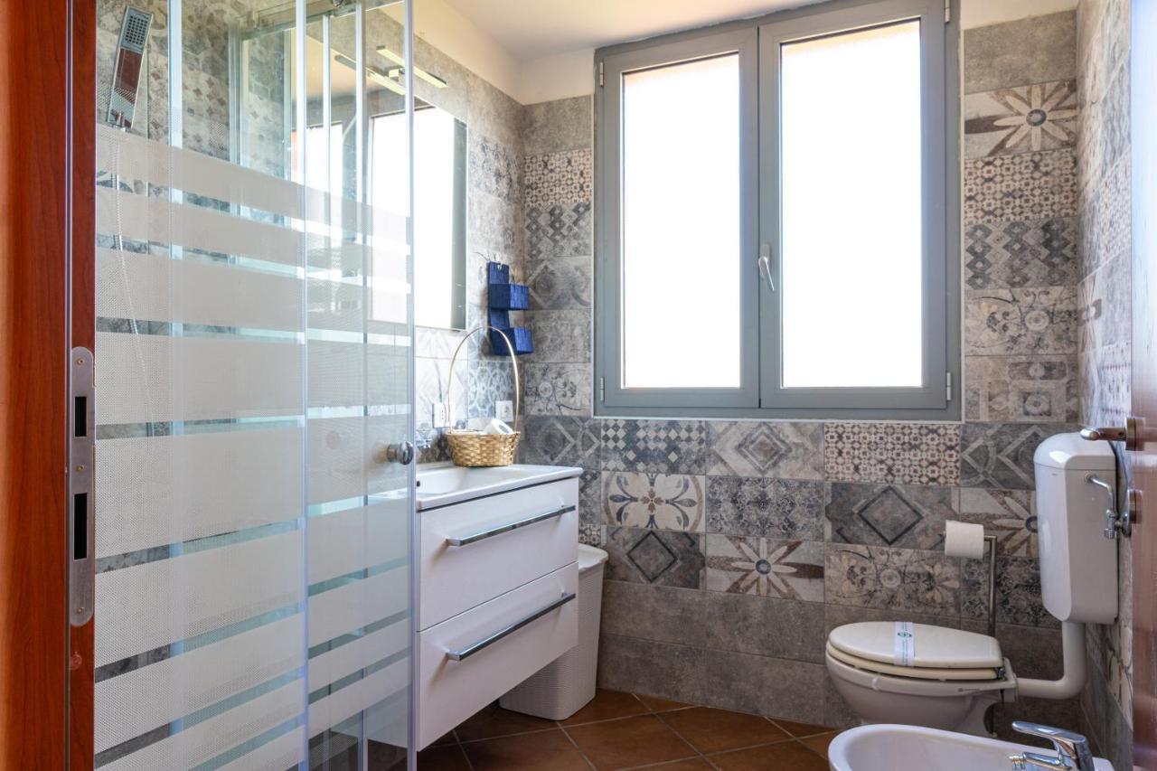 Gold Oasi - Business Solution Aparthotel Ferrara Luaran gambar