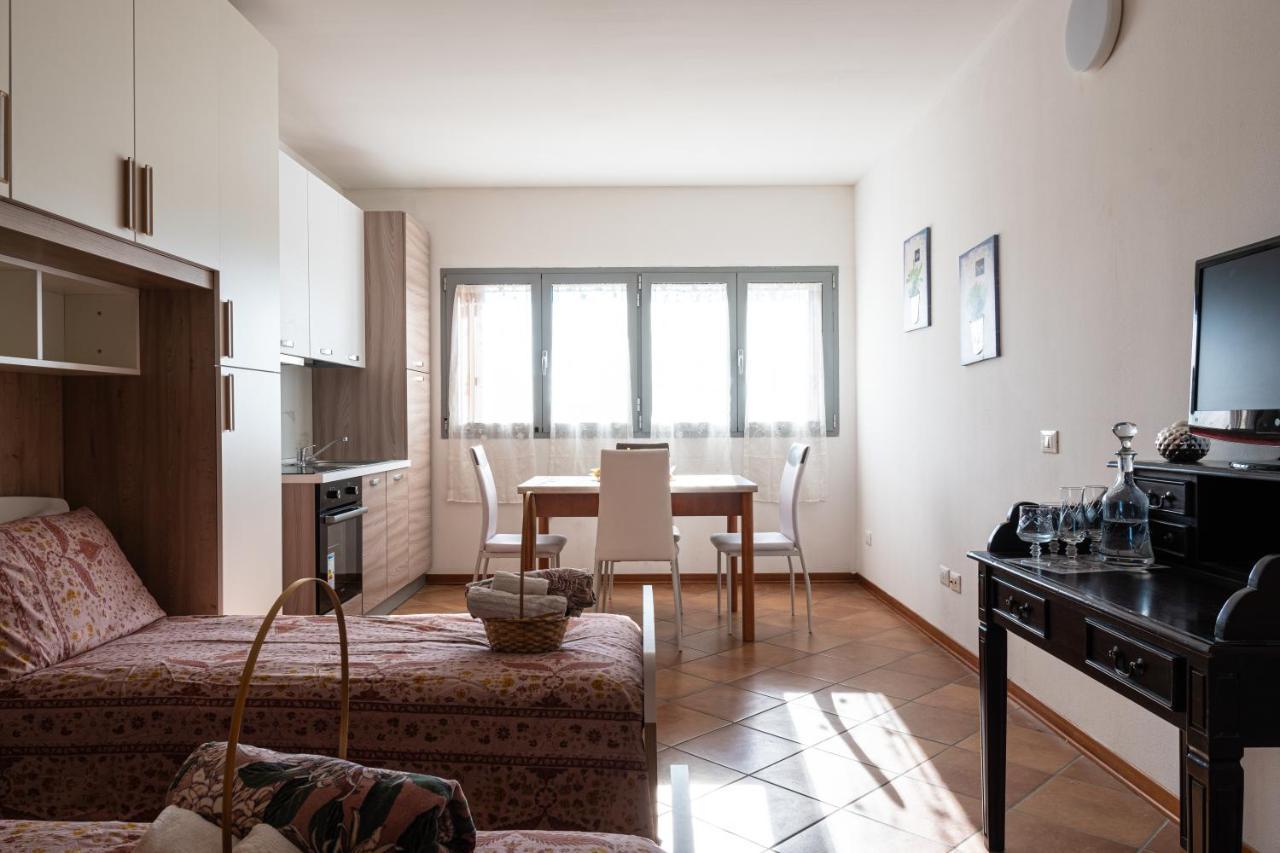 Gold Oasi - Business Solution Aparthotel Ferrara Luaran gambar