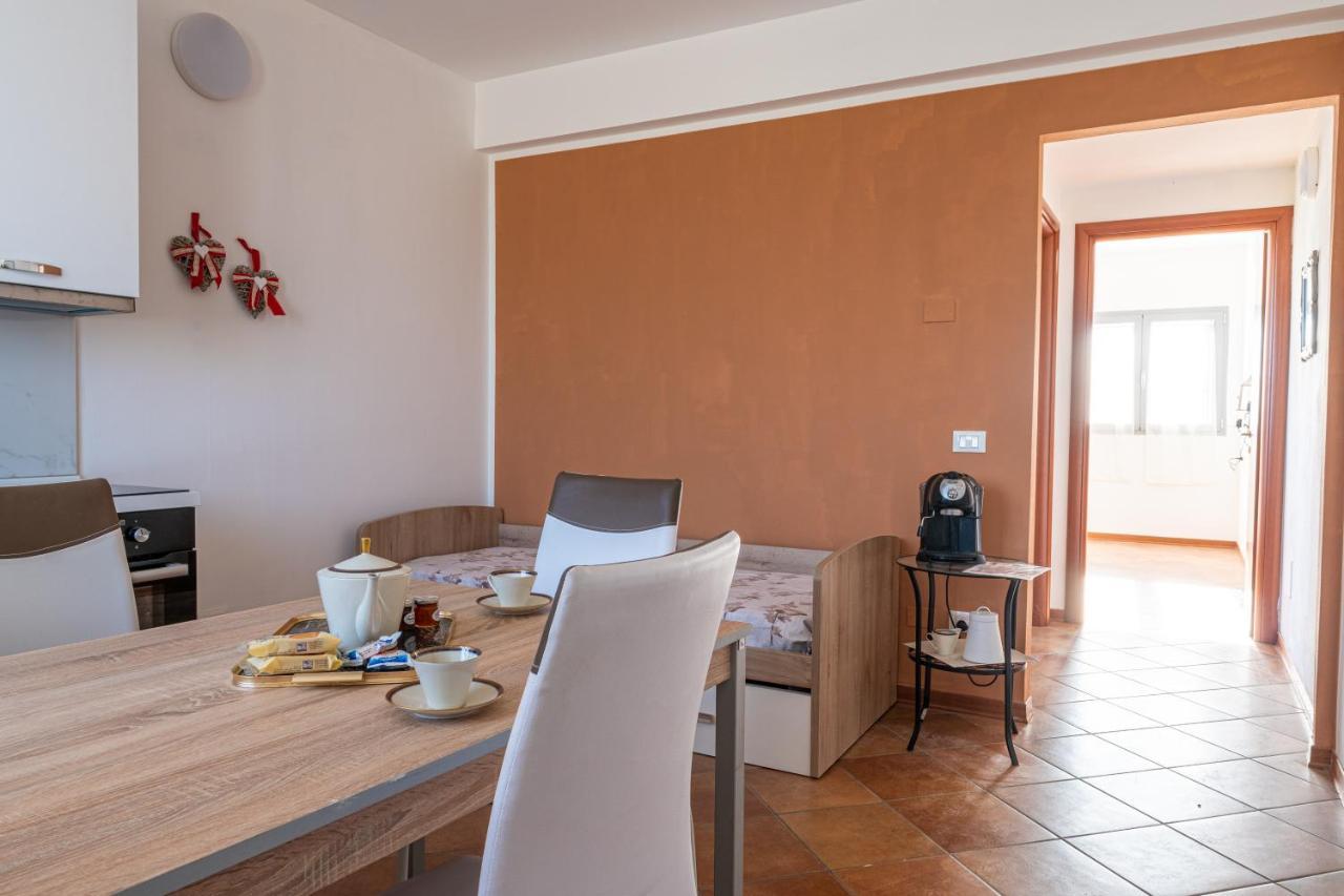 Gold Oasi - Business Solution Aparthotel Ferrara Luaran gambar