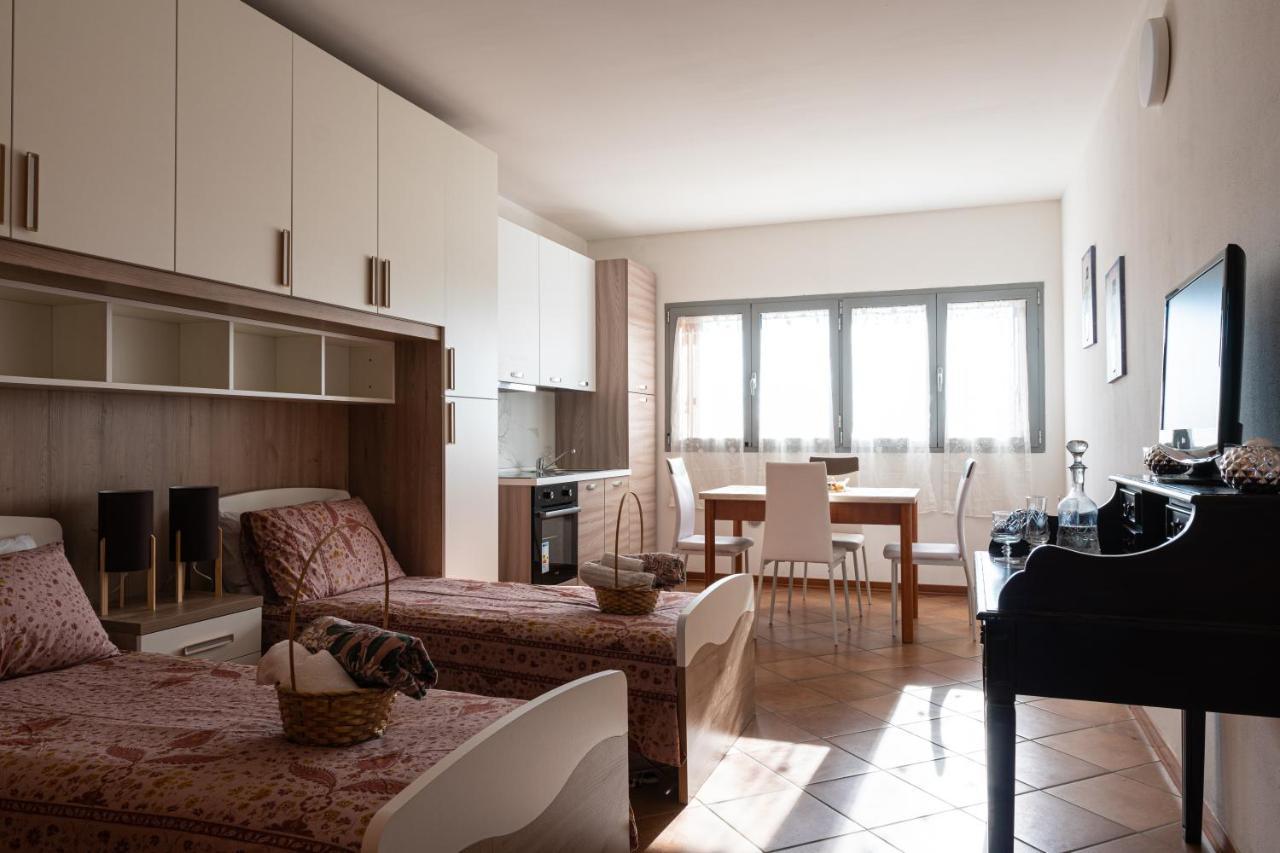 Gold Oasi - Business Solution Aparthotel Ferrara Luaran gambar