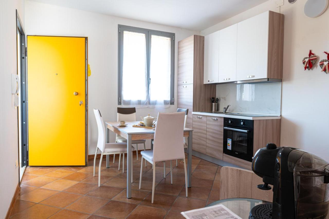 Gold Oasi - Business Solution Aparthotel Ferrara Luaran gambar